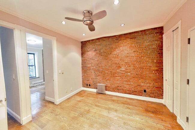 Building Photo - 9 W 103rd St