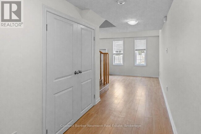 Photo - 88 Decorso Dr