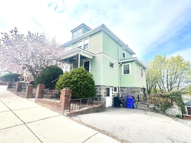 53 Breck Ave