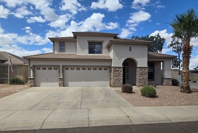 Building Photo - 2 story 3-bed, 2-bath home in San Tan Valley!