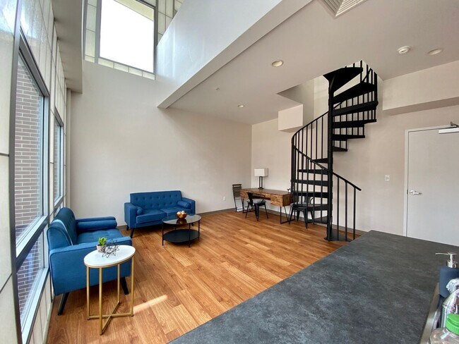 Photo - 116 E 3rd St Unit Apt 301