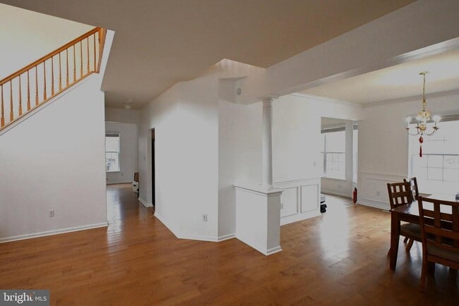 Photo - 101 Goldenrod Ln