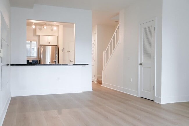 Photo - 1587 Brunswig Ln