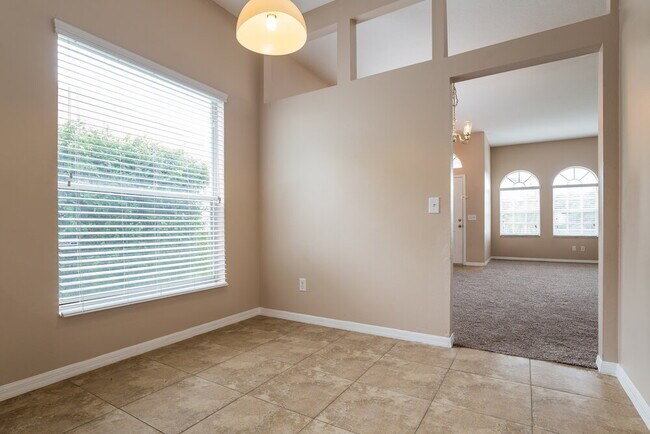 2390 Cobblefield Cir