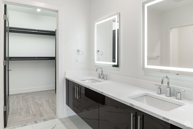 The Drake - 1,560SF