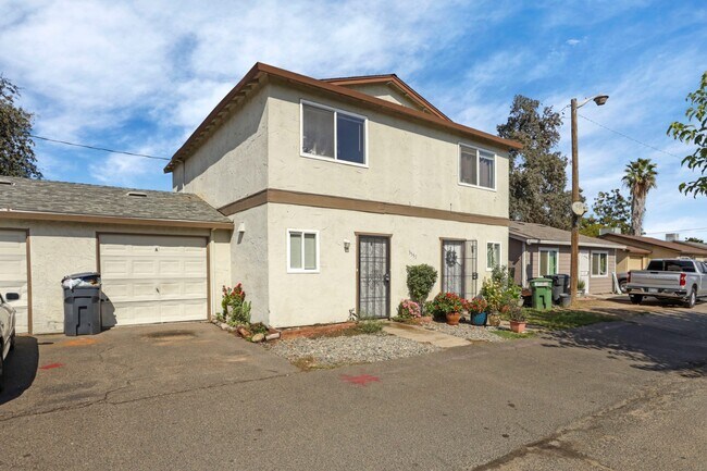 Photo - 3557 Merced Ave