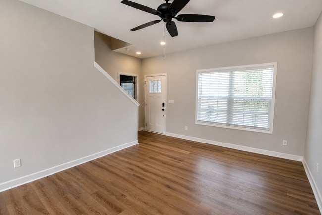 Photo - 1429 Village Lp