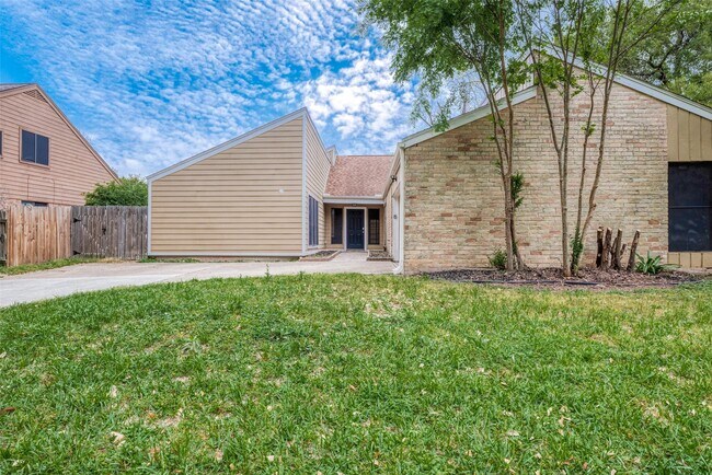 Photo - 15910 Tumbling Rapids Dr