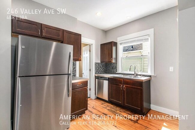 Photo - 246 Valley Ave SW
