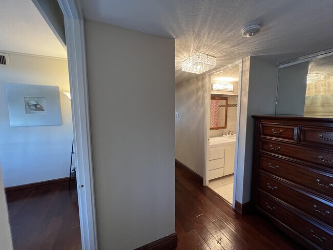 Photo - 4302 Ocean Dr