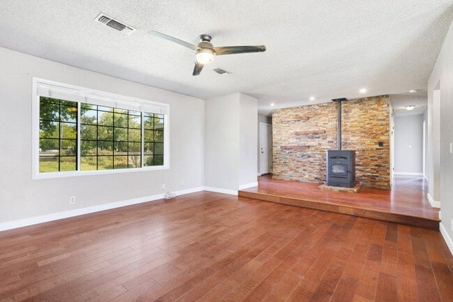 Photo - Beautiful Home w/ Panoramic Views!! (Lake California)