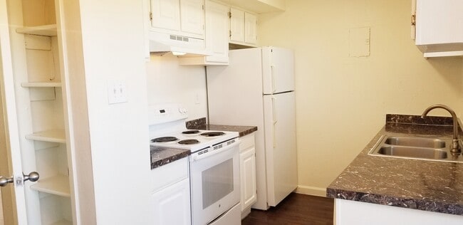 Photo - Royal Oaks of Pearland