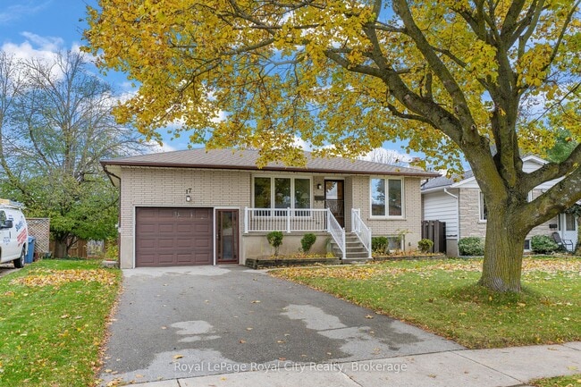 Building Photo - 17 Muskoka Dr