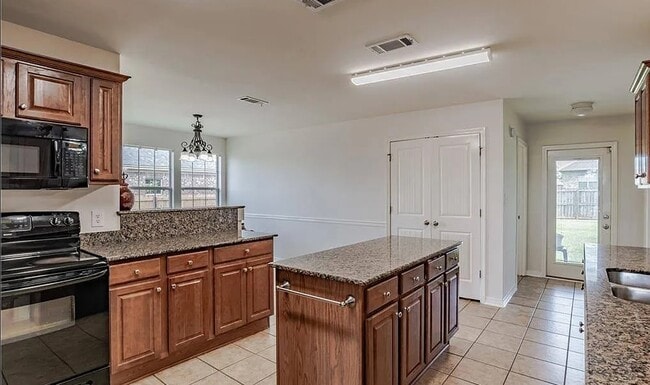 Photo - 1375 Selby Phillips Dr