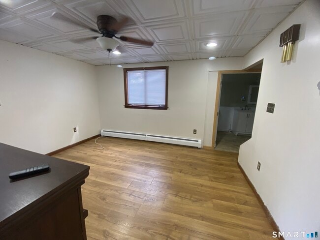 275 Main St