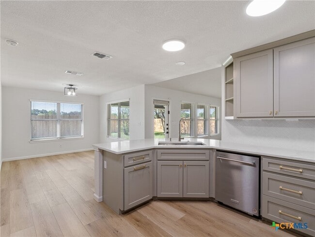 Photo - 1625 Sunnybrook Dr