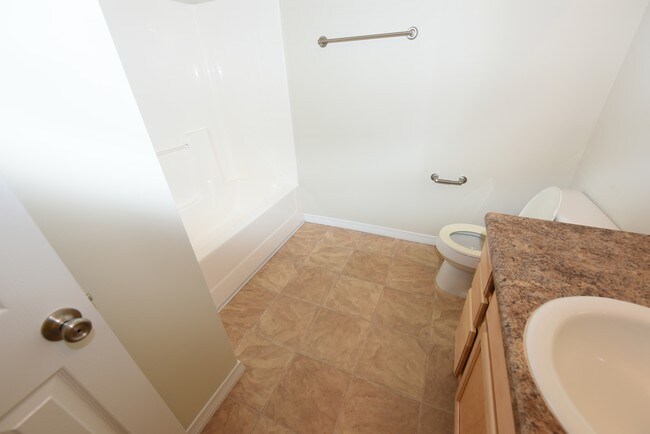 2BD Main Bathroom