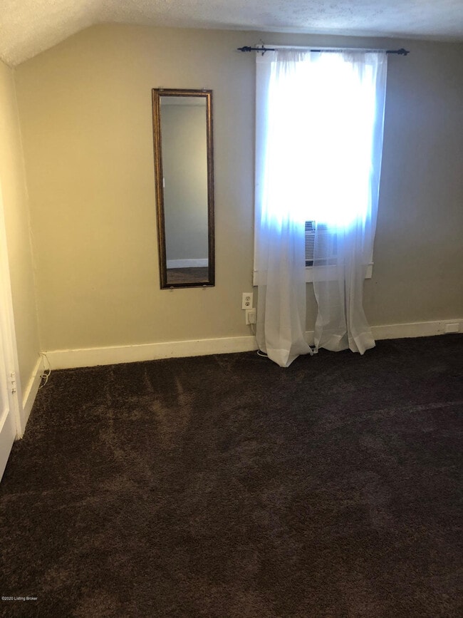 Photo - 630 E Barbee Ave Unidad 2