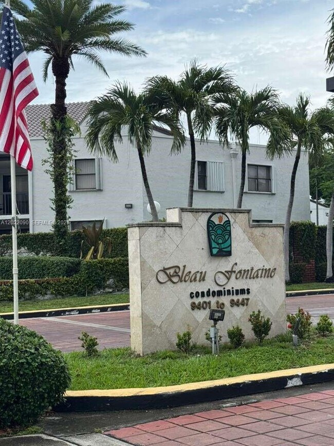 Building Photo - 9443 Fontainebleau Blvd Unit 209
