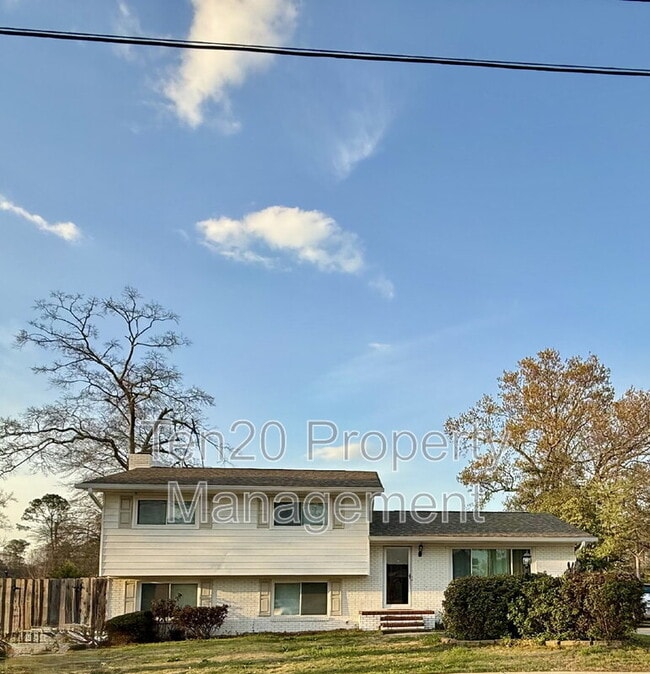 Building Photo - 4228 Will Rhoades Dr