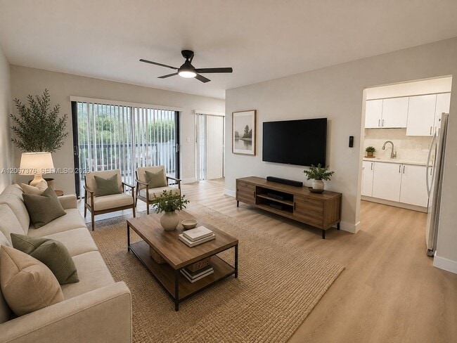 Building Photo - 5900 SW 127th Ave Unit 3308