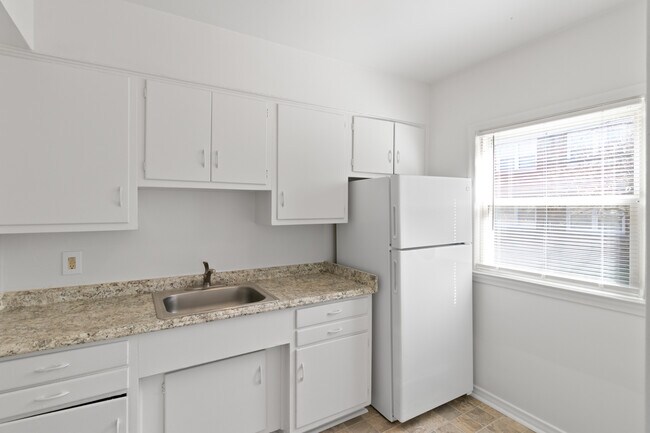 Photo - Pointe Garden Apartments