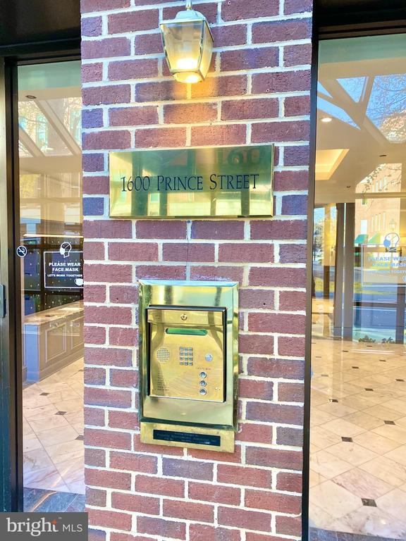 Photo - 1600 Prince St Unidad 408