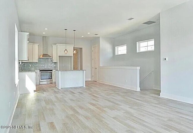Photo - 514 2nd St S