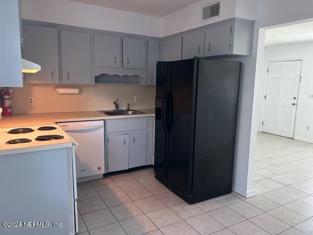 Photo - 902 2nd St S