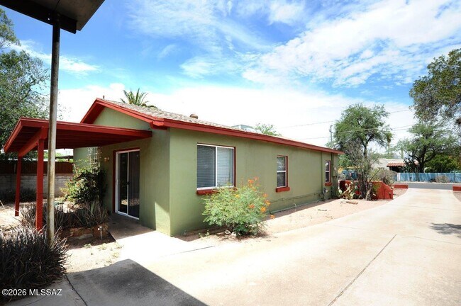Photo - 3326 E Elida St