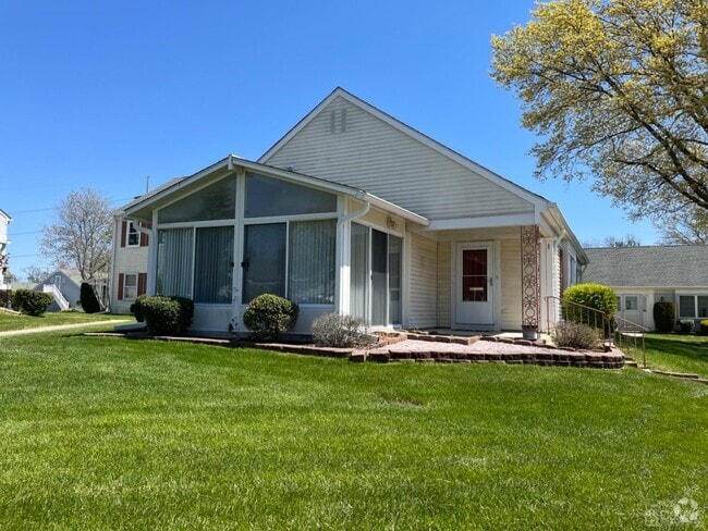 Building Photo - 333N Newport Way Rental