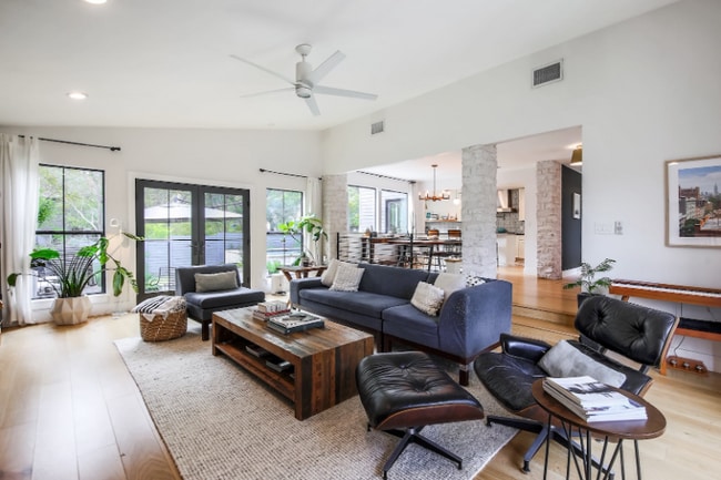 Photo - 7005 Danwood Dr