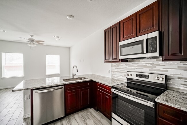 Photo - 16888 Kempwood