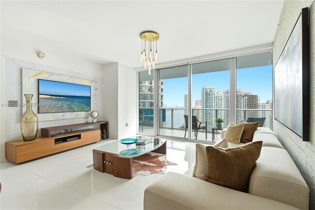 Building Photo - 200 Biscayne Blvd Way Unit 3205
