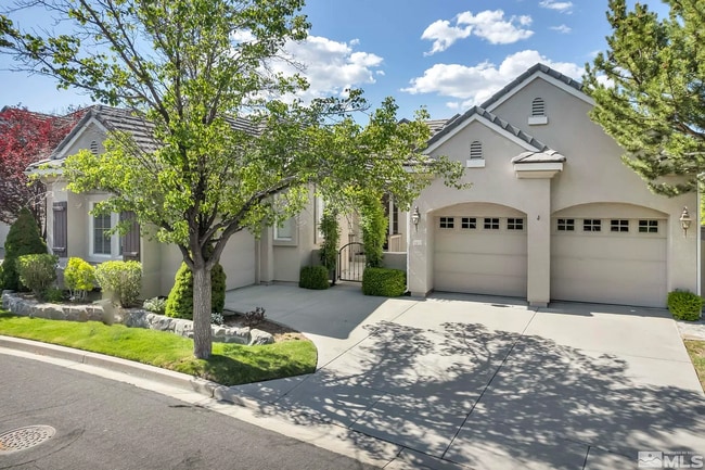 Photo - *SHORT TERM LEASE* 5 Bed 2 Bath, Dream Ret...
