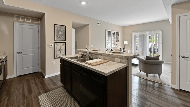 Photo - Lakeside Village