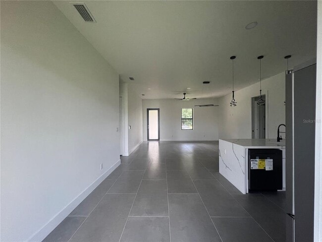 Photo - 21492 Dollard Ave