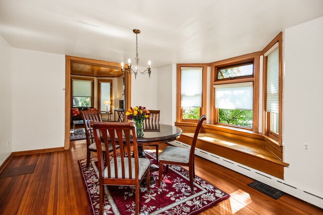 Photo - 4634 N Kennicott Ave Unit 1