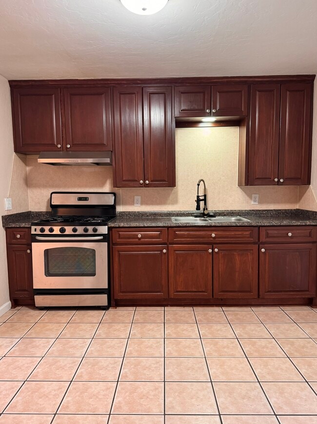 Photo - 242 SE 47th St