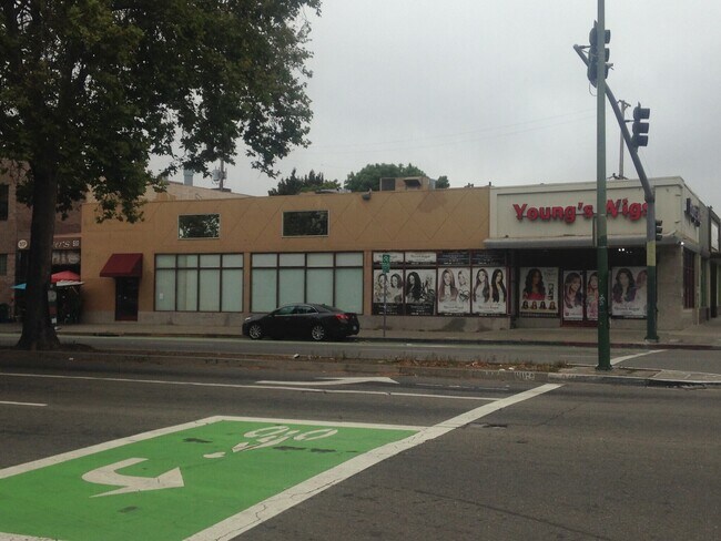 Building Photo - 2701 Telegraph Ave Unit 100