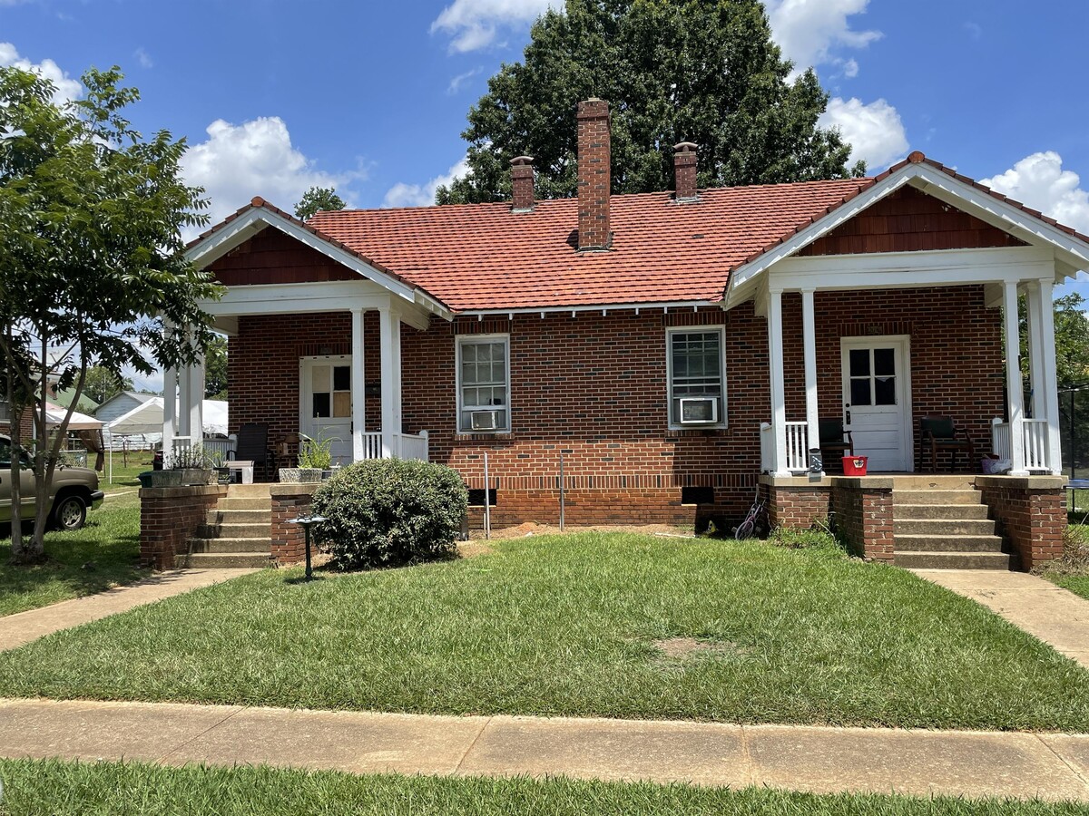 Photo - 605 Grier St House