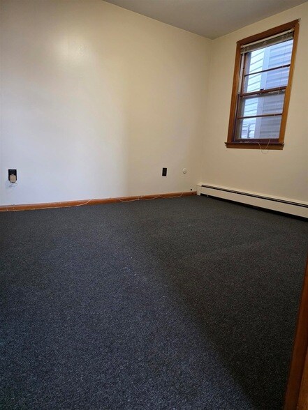 Photo - 229 Griffith St