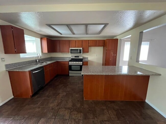 43770 Santa Rosa Cir