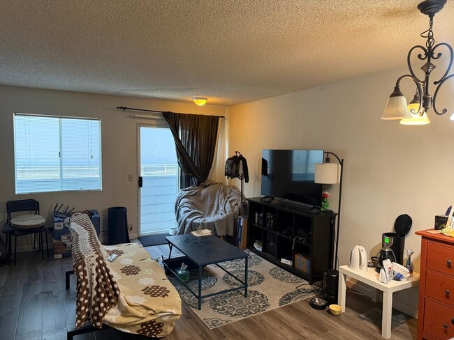 Building Photo - 1810 Federal Ave Unit #7