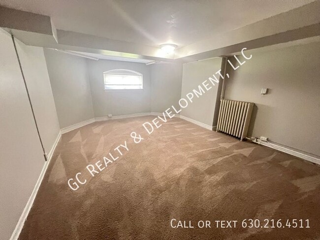 Photo - 5410 W Berteau Ave Unit B