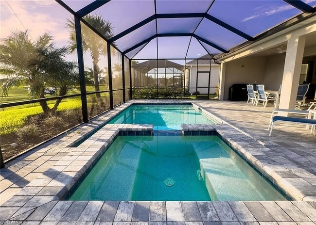 Photo - 5861 Sunningdale St