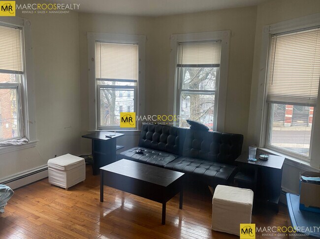 Photo - 832 Huntington Ave Unit 2