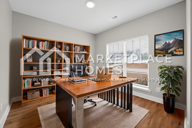 Photo - 194 Gavin Wy