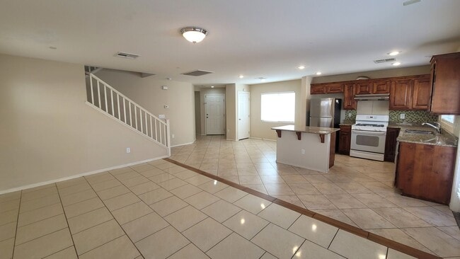 Photo - Great 4 Bedroom in the SW!!