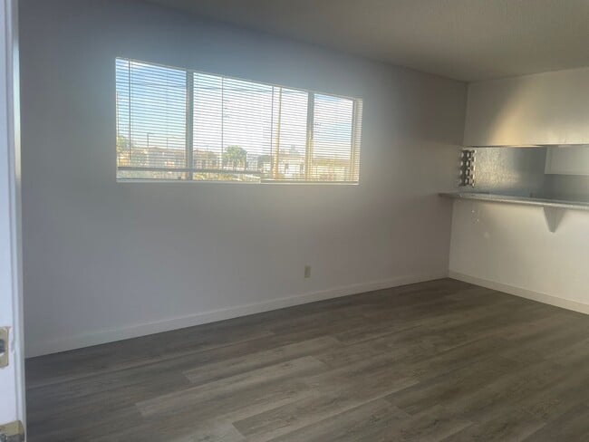 Photo - 1308 W 225th St Unit #16